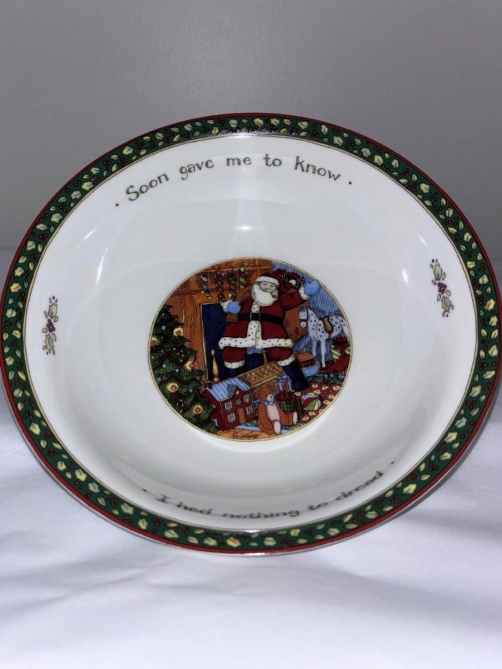 Portmeirion A Christmas Story 8" All Purpose Serving Bowl Soon Gave Me to Know